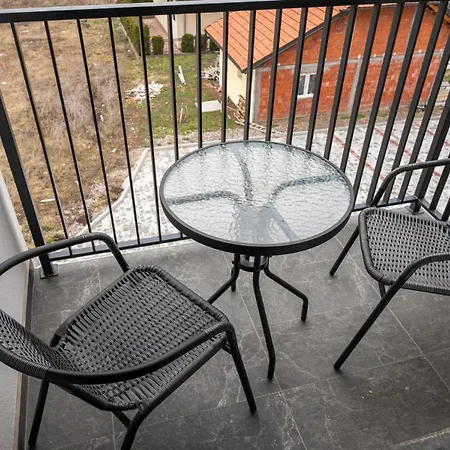 Apartment Toplina Doma